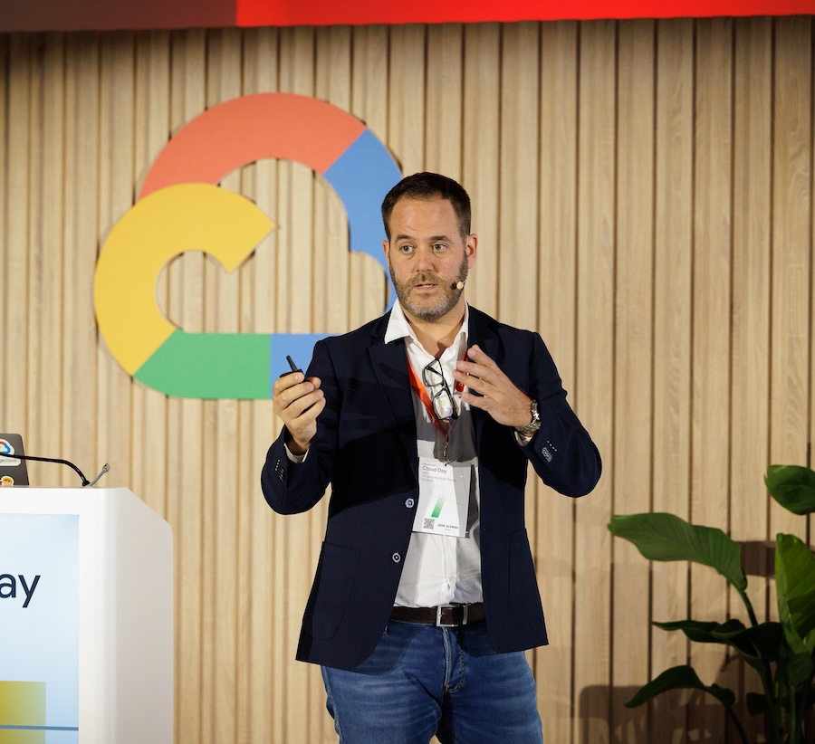 José Alemán de GOOGLE en el foro de ciberseguridad Industria, Murcia